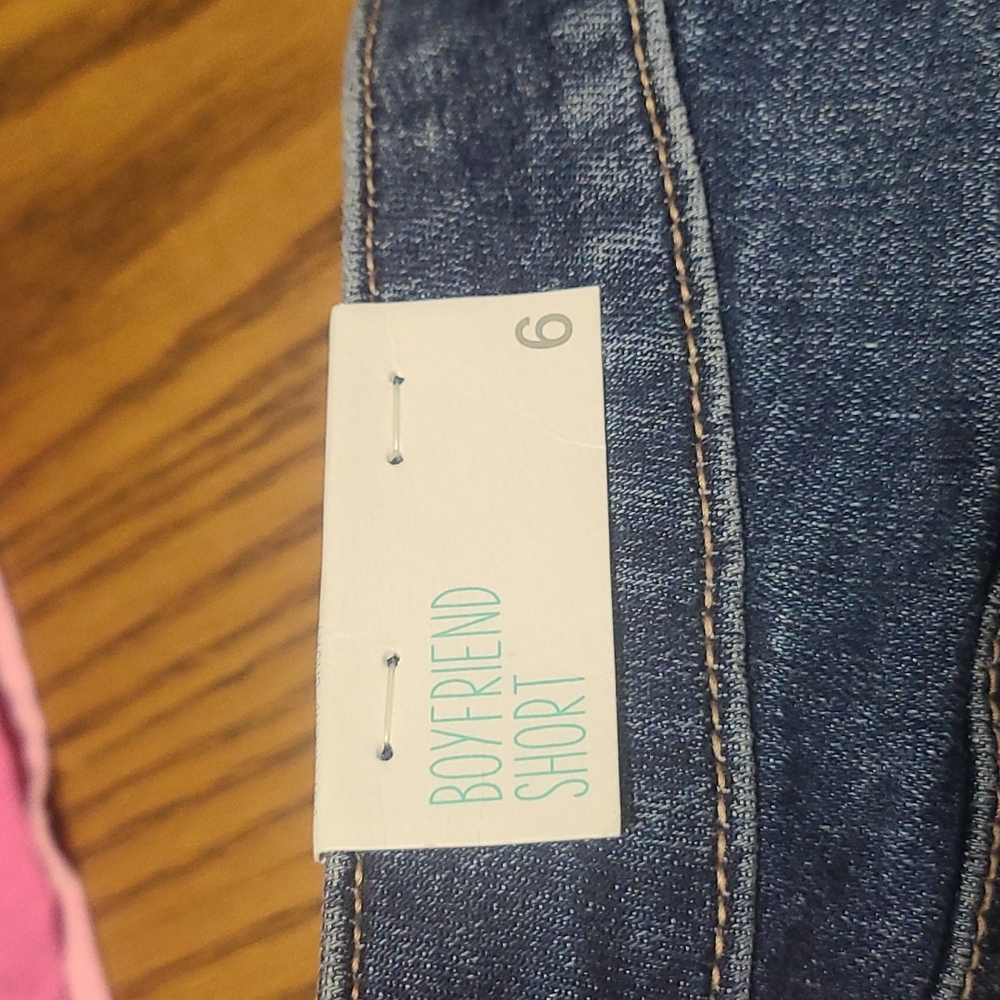 Matrices Boyfriend Shorts - Picture 2 of 7